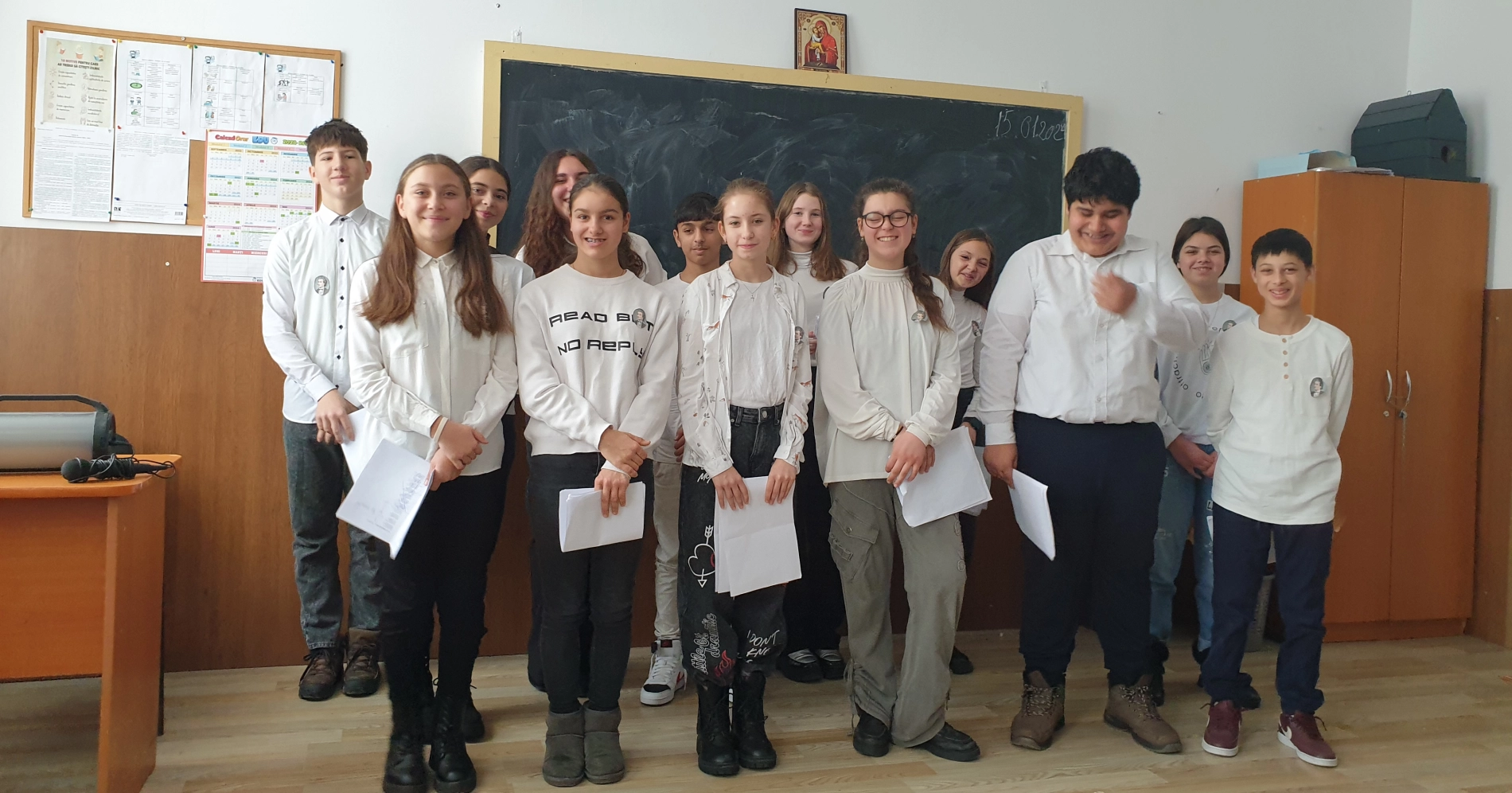 Absolventii clasei a VIII-a A a Scolii Gimnaziale Chetris, generatia 2026